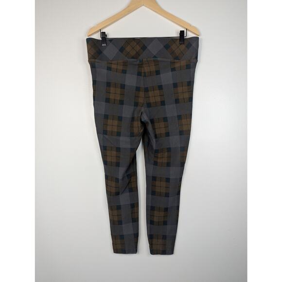 Torrid Outlander Tartan Studio Ponte Pull-On Pixie Pant - Picture 4 of 6